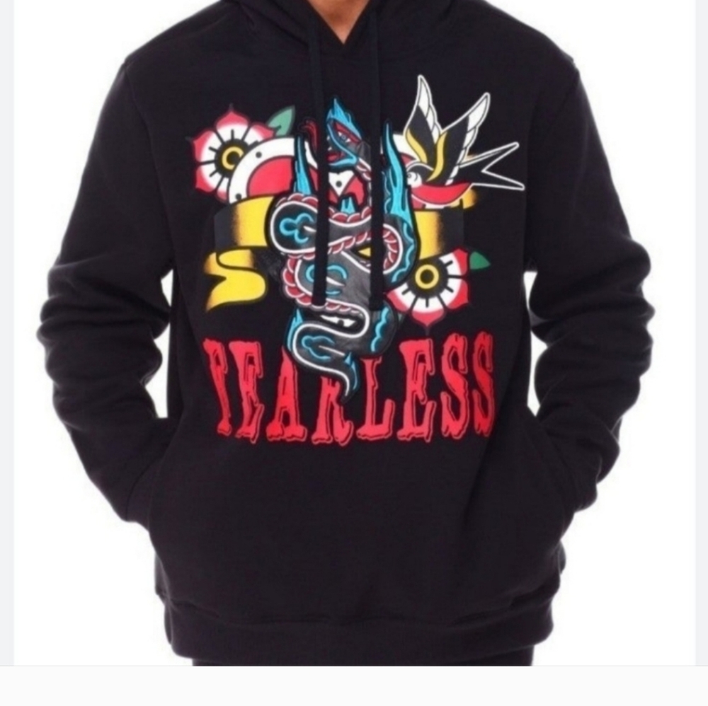 Rebel Minds FEARLESS BLACK- Graphic Hoodie Sizs Medium